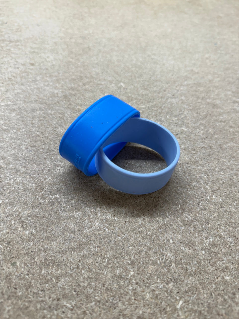 Clearance: 1 x Misty Blue and Cool Blue Bottle Band