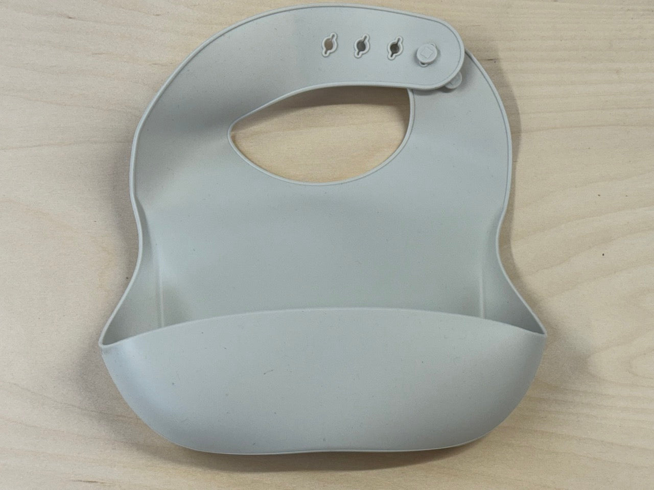 Clearance: Light Grey Wide Gape Bib